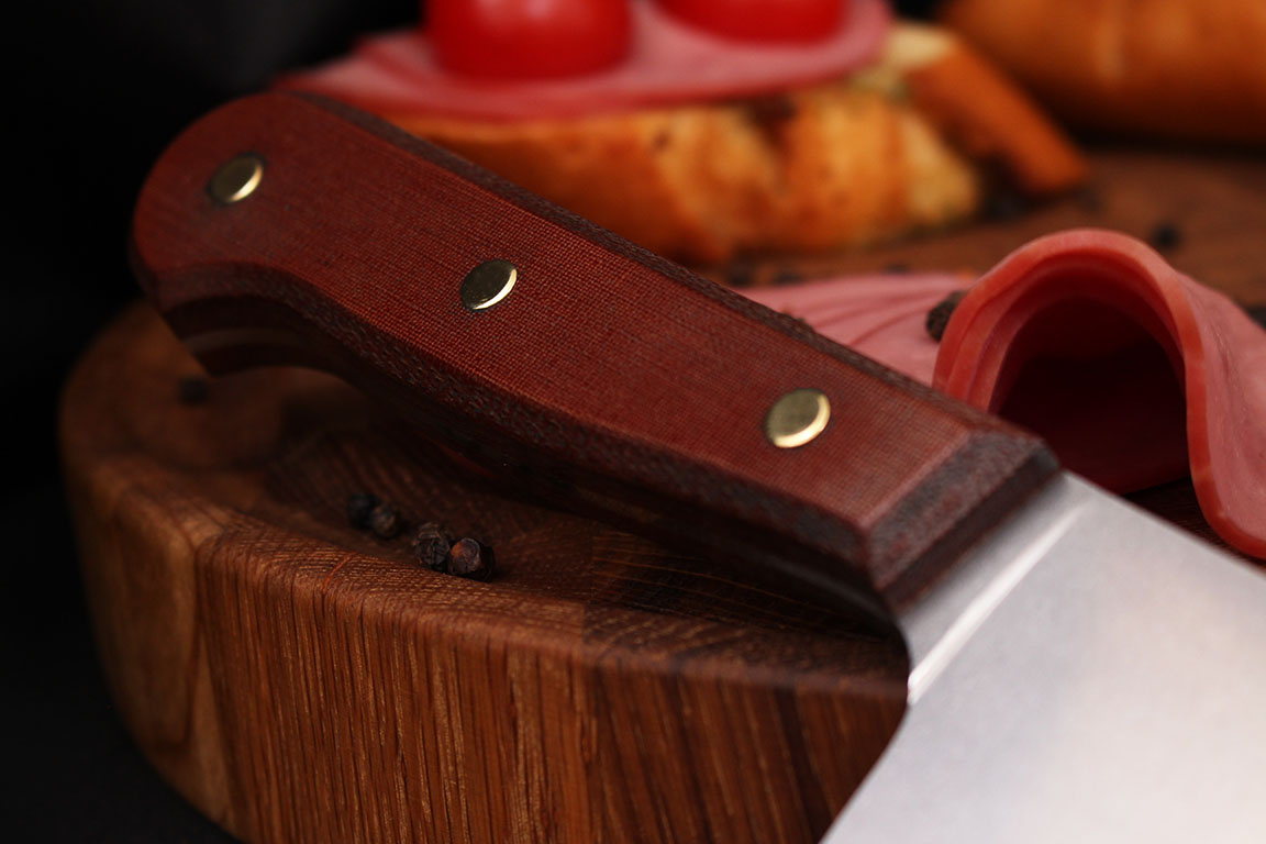 Шеф нож серии Classic Bohler N690, рукоять текстолит.