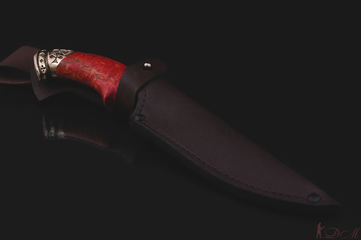 Нож Казачий сталь Bohler k 340. Рукоять стабилизированная карельская береза.