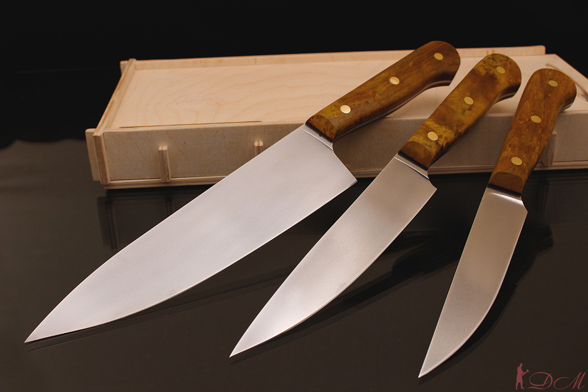 Набор кухонных ножей серии Classic Bohler N 690, рукоять карельская береза.