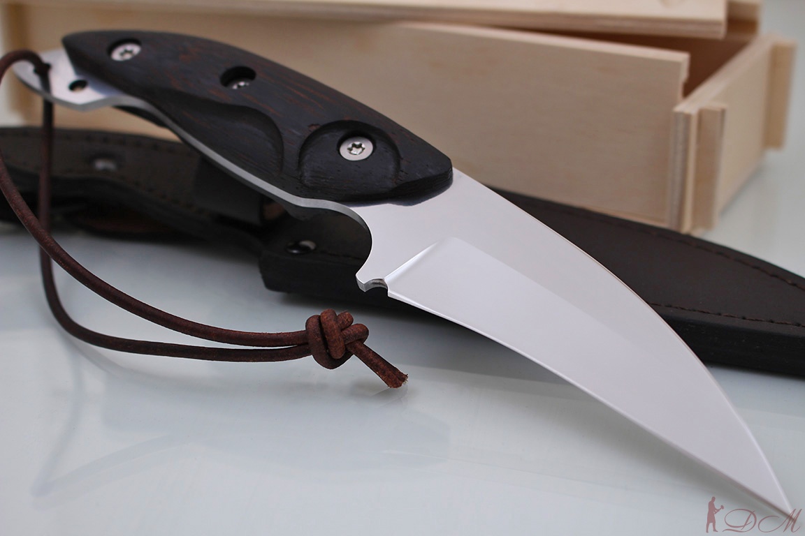 Нож Кинбит Сталь Bohler N690. Рукоять Венге.