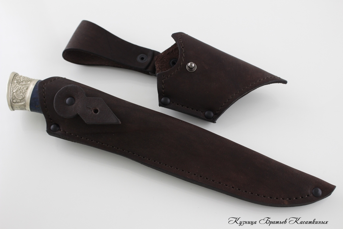Нож Засапожный сталь Bohler k 340. Рукоять карельская береза синяя.